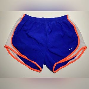 Nike tempo drifit shorts, sz Medium